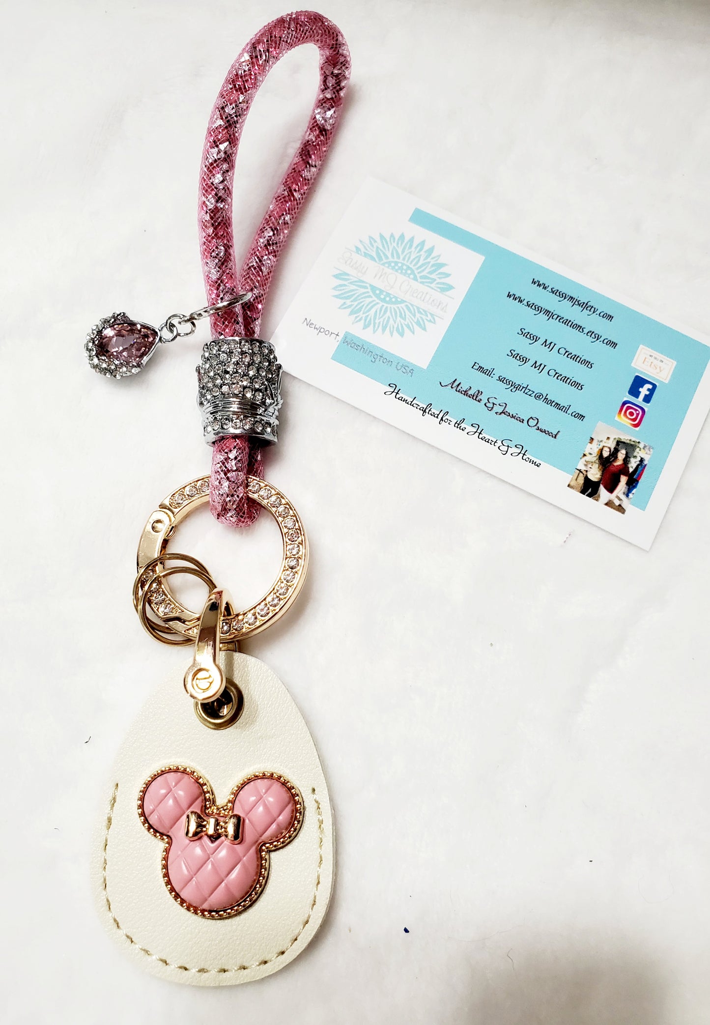 Cute Keychain | Girls | Wrist Strap | Car Key Chain | Accessories | Decorations | Pendants | Teen