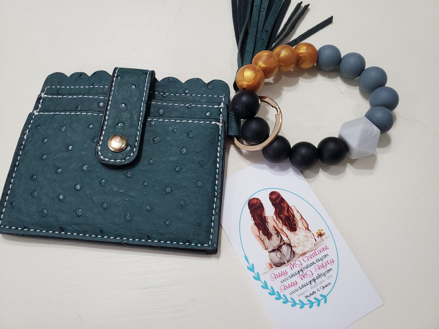Green Imitation Ostrich Pattern | Wristlet Wallet Silicone Bracelet Keychain | Card Holder | Tassel Keychain (1)