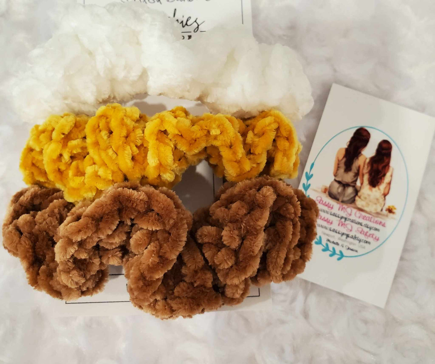 Daisy Bundle | Scrunchy | Velvet Scrunchie | Crochet Scrunchie | Crochet Velvet Hair Scrunchie | Velvet Hair Scrunchie | Scrunchie Bundle | Hair Bun